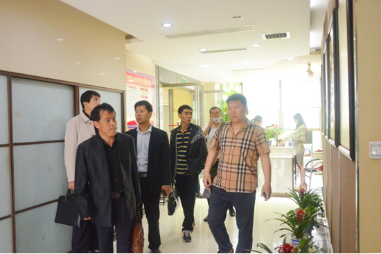 ̩ź̩Ͷز˾ݰټŹ˾콻