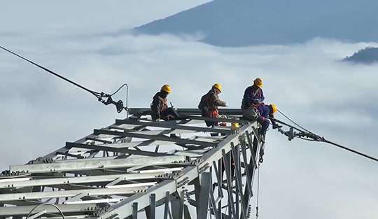 ±800kV建苏线地线融冰改造,筑牢冬季电网安全防线